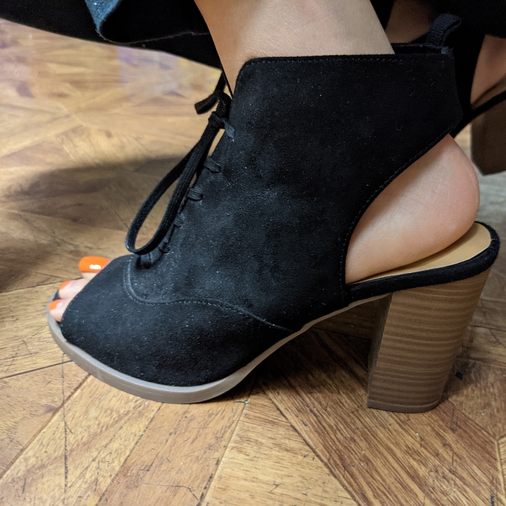 Open-Toe Booties
true black - Picture 8 of 9